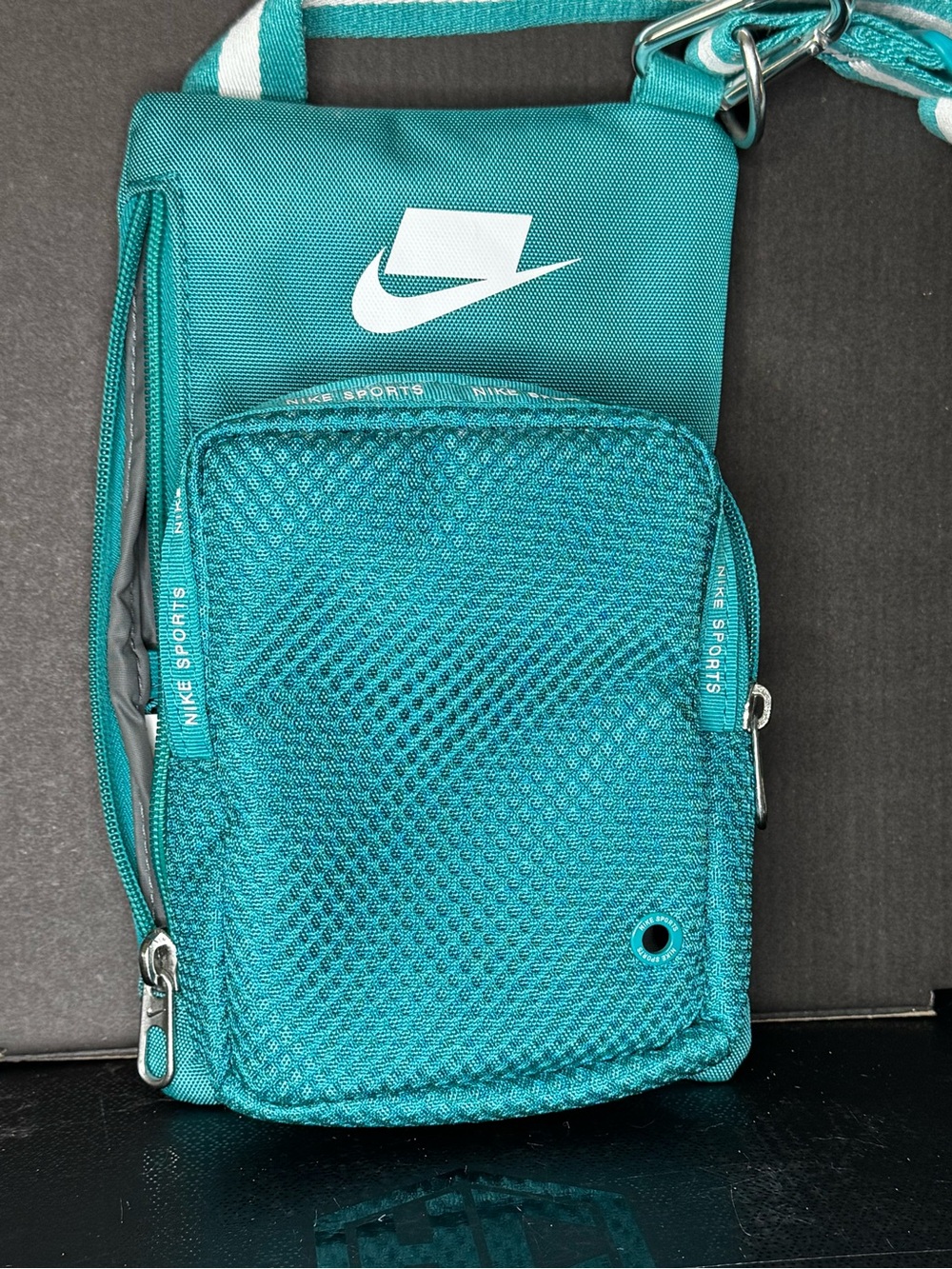Nike Festival Crossbody Bag Unused Teal Sporty with Adjustable Strap and zippers